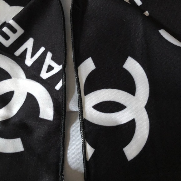 Inspired fashions bandana💕 - Picture 3 of 4